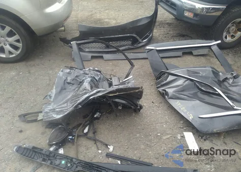 2017 Chrysler Pacifica Touring-L z USA, uszkodzony, nr VIN 2C4RC1BG4HR705495